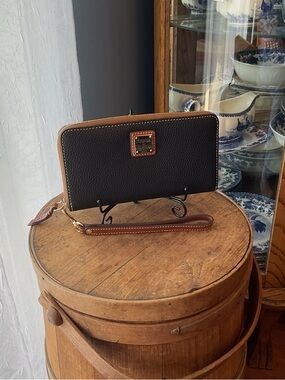 Dooney & Bourke Black Pebble Leather Zip Wristlet with Tan Trim